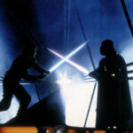 foto sabia laser din star wars folosita de darth vader expusa la londra inaintea unei licitatii suma pentru care ar putea fi vanduta 6893bb1b3625d