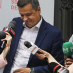 foto sorin grindeanu asta este ceasul de care spuneau ca i 90 000 euro nu mi l a furat nimeni il am de vreo 4 5 ani 68a35f63eb7e8