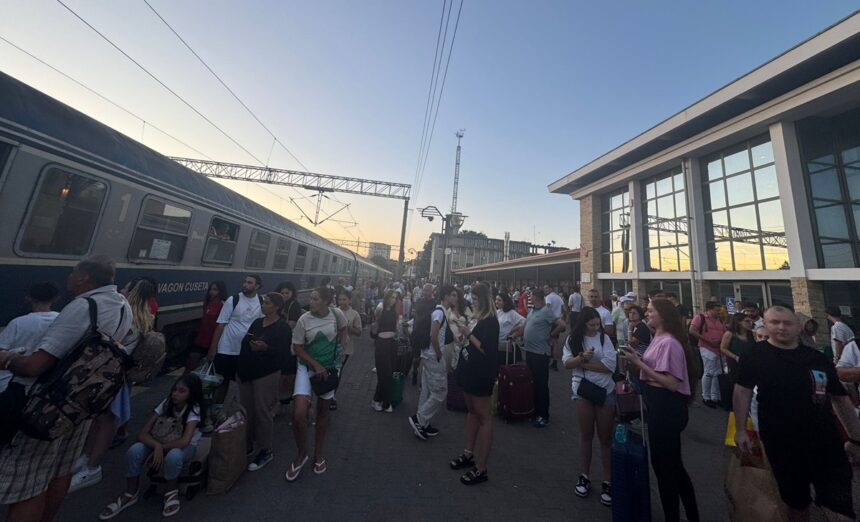 foto video haos in gara constanta dupa intreruperea circulatiei feroviare 68a21687be41f