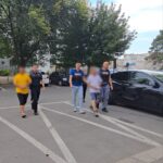 Suspecții în cazul persoanelor înjunghiate pe strada Dispensarului au fost aduși în fața instanței. 3 foto video suspectii in cazul persoanelor injunghiate pe strada dispensarului au fost adusi in fata instantei 68b44fc89539c