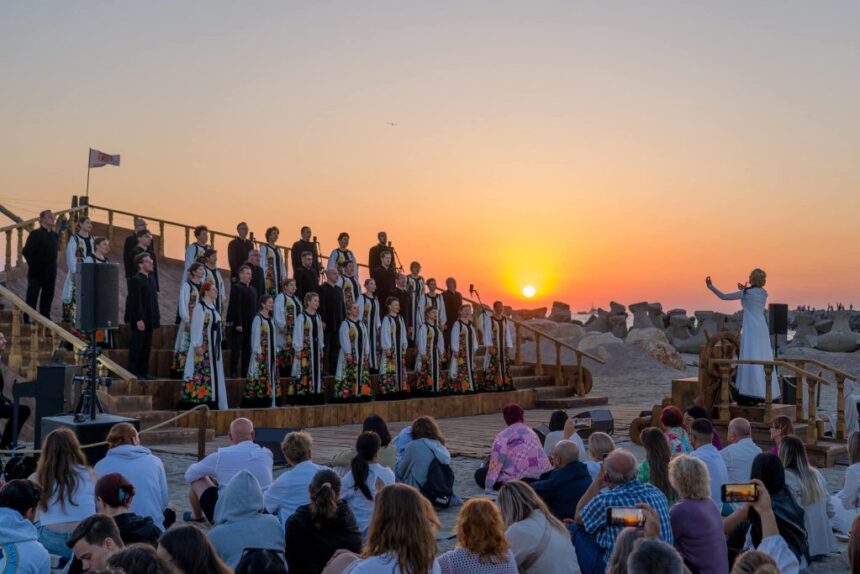 galerie foto seas rasarit de suflet pe plaja zoom beach corul madrigal a incantat publicul de ziua marinei 689fb4bda185e