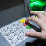 grecia bancile ar putea utiliza atm uri comune pentru a reduce costurile 6892d418b6cb1