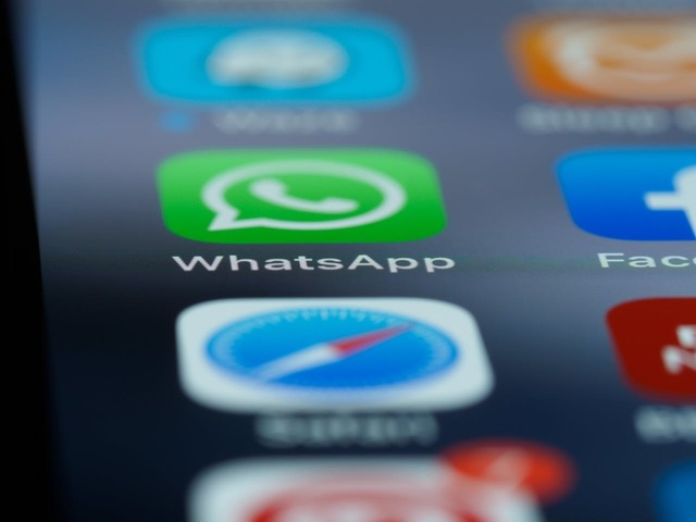 guvernul rus ordona ca o aplicatie de mesagerie sustinuta de stat sa fie preinstalata pe toate telefoanele si tabletele pentru a rivaliza cu whatsapp 68a71d4015155