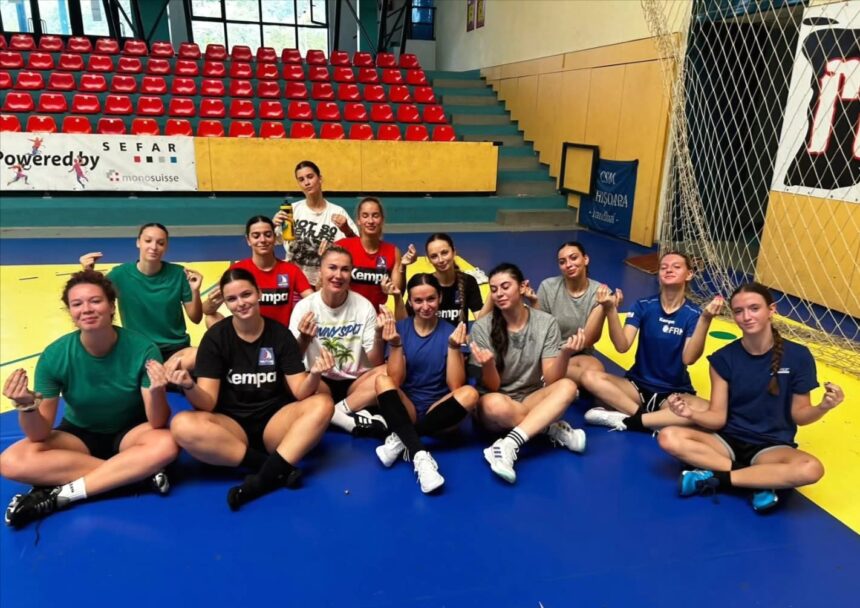 Handbalistele de la CSU Neptun se pregătesc la munte pentru noul sezon al Diviziei A 1 handbalistele de la csu neptun pregatesc la munte noul sezon al diviziei a 68acb46744dbe