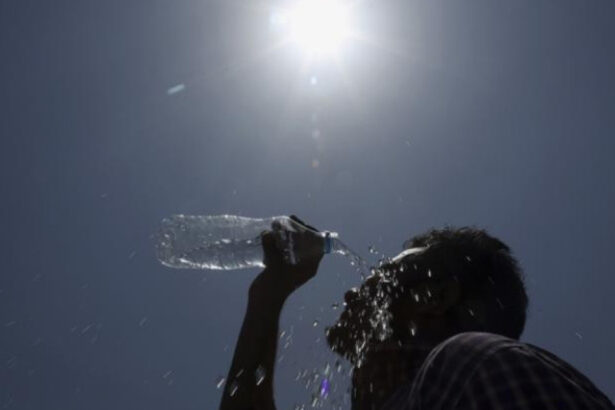 harta meteorologii au actualizat avertizarile cod galben de canicula in sud ploi si furtuni in mare parte din tara 689064cf08876