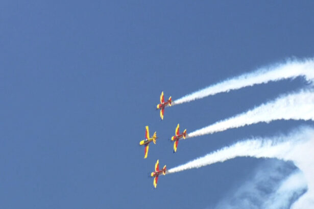 imagini spectaculoase deasupra capitalei au inceput antrenamentele pentru cel mai mare show aviatic din romania 68af20c80407f