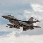 inca trei aeronave f 16 cumparate din norvegia au aterizat astazi in romania intra in dotarea bazei de la mihail kogalniceanu 68b08760bdf9d