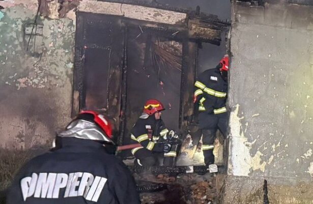 incendiu violent intr un sat din judetul ialomita un barbat a murit carbonizat 68b02a2389485
