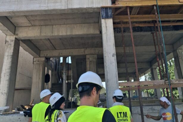 inspectia muncii intensifica controalele in santierele de constructii din constanta zeci de amenzi si avertismente 68a70beed388a