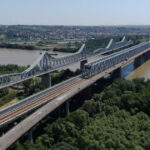 intarzieri de sute de minute pentru trenurile care merg spre litoral probleme la reteaua de contact intre fetesti si cernavoda 689fa7a00fda5