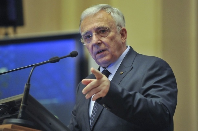 isarescu exclude reducerile de dobanzi in acest an e foarte important sa nu creasca 689b31a1d1c40