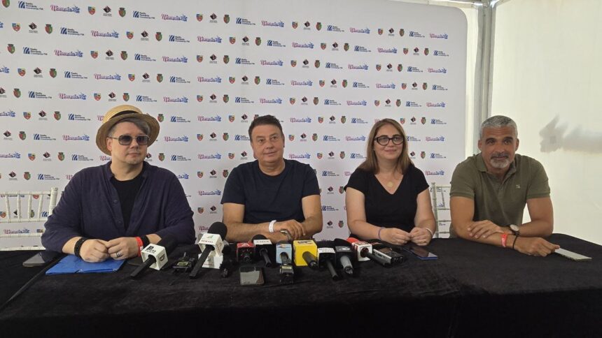 Festivalul Mamaia, la start: Florin Mitroi, Laura Abibula Stroe, Fuego și Aurelian Temișan, declarații de ultim moment 1 live foto video festivalul mamaia la start florin mitroi laura abibula stroe fuego si aurelian temisan declaratii de ultim moment 68a844a16d42d