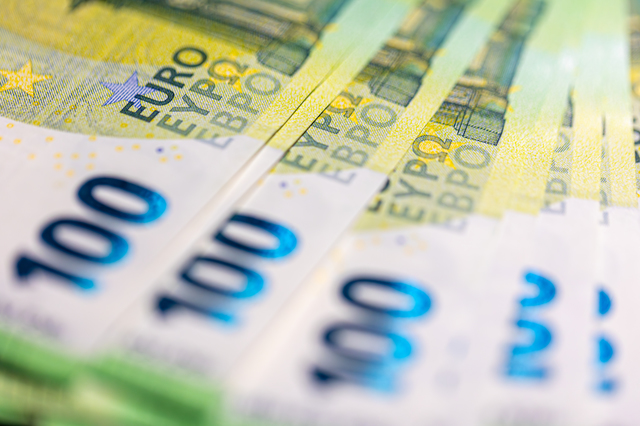 Magazinele din Bulgaria afișează prețurile în leva și euro 1 magazinele din bulgaria afiseaza deja preturile atat in leva cat si in euro 6895be171f670