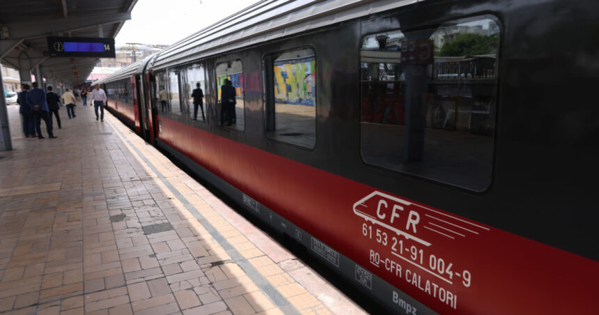 mai putin zgomot de tren in doua zone din bucuresti cfr monteaza panouri antifonice intr un proiect de aproape 11 milioane de lei 6894ab5549d89