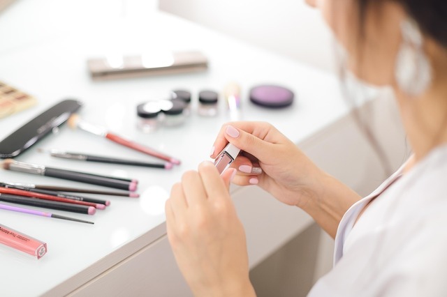 Producătorii majori de cosmetice de lux își concentrează atenția asupra pieței din India ca "ultimul bastion" de expansiune. 1 marii producatori de cosmetice de lux mizeaza pe piata din india ca ultimul bastion de crestere 68a6e4f602828