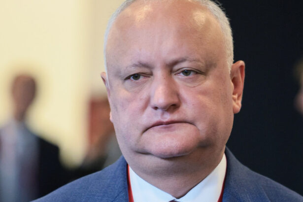 mitropolia kievului subordonata patriarhiei ruse dezminte pretinsa decorare a lui igor dodon 68ab3dda7d293