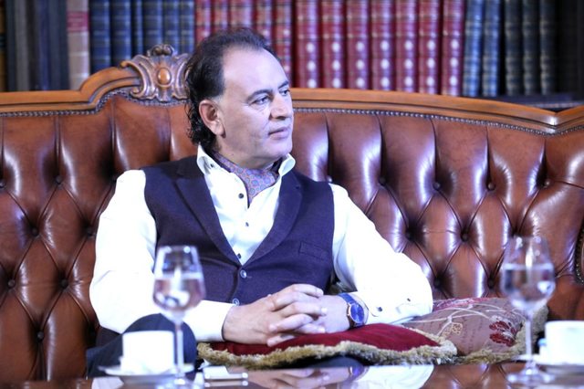Mohammad Murad după ce un livrator străin a fost bătut în România pe stradă: Dacă mâine ar pleca 200.000 de muncitori străini, aproape 30% din firmele românești ar intra în faliment! 1 mohammad murad dupa ce un livrator strain a fost batut in romania pe strada daca maine ar pleca 200 000 de muncitori straini aproape 30 din firmele romanesti intra in faliment 68b186da38ca9