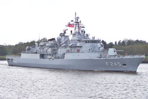 nave bulgare si turcesti in portul constanta de ziua marinei romane vezi cand pot fi vizitate 689b69f252d53