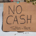 o tara unde banii cash fac legea si cei mai multi oameni nu au cont bancar ar putea fi primul stat din lume care interzice bancnotele 689773d72f35b