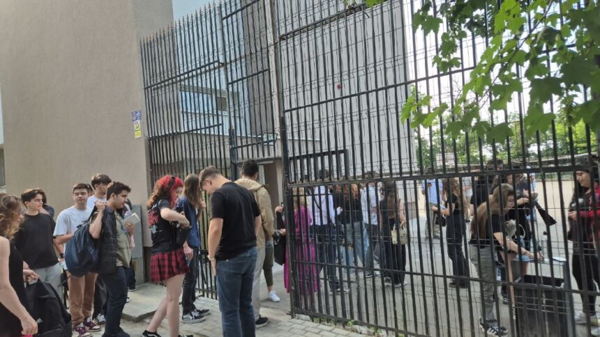 Organizarea Evaluării Naționale și a Bacalaureatului pentru anul școlar 2025-2026, în procedură de consultare publică 1 organizarea evaluarii nationale si a bacalaureatului pentru anul scolar 2025 2026 in consultare publica 689b54db56d95