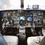 panica intr un avion spre romania geam lipit cu scotch foto 68b2e21cca659