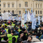politistii ameninta cu greva in cazul in care guvernul le ameninta pensiile bataia de joc la adresa pensiilor militare si a salariilor noastre trebuie sa inceteze 68b1ec0a345fe