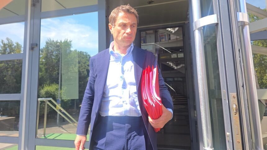 primarul mangaliei cristian radu arestat decizia a fost luata de curtea de apel constanta dupa deliberari de peste patru ore 68af1ed7ae9fd