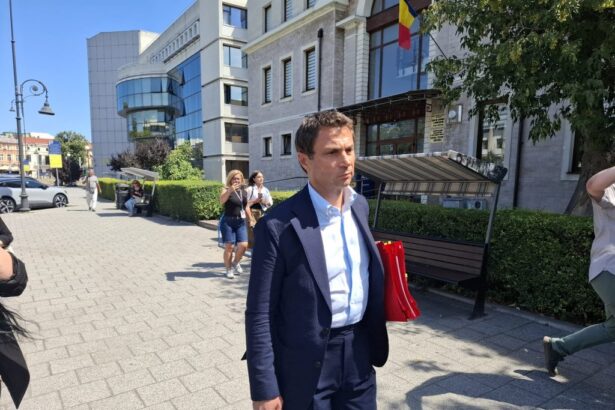 primarul mangaliei cristian radu arestat preventiv pentru 30 de zile 68af1b2b89381