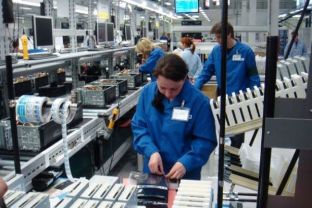 productia industriala a scazut cu 2 in primul semestru 689d8e91758b6