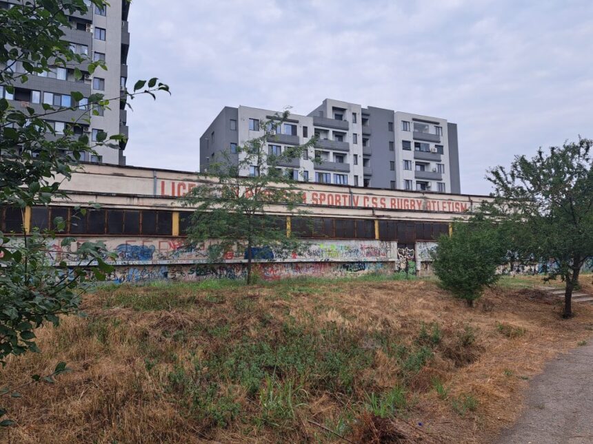 Reabilitarea sălii de atletism de la Badea Cârțan va începe anul viitor 1 reabilitarea salii de atletism de la badea cartan ar urma sa inceapa anul viitor 689fa4975f791