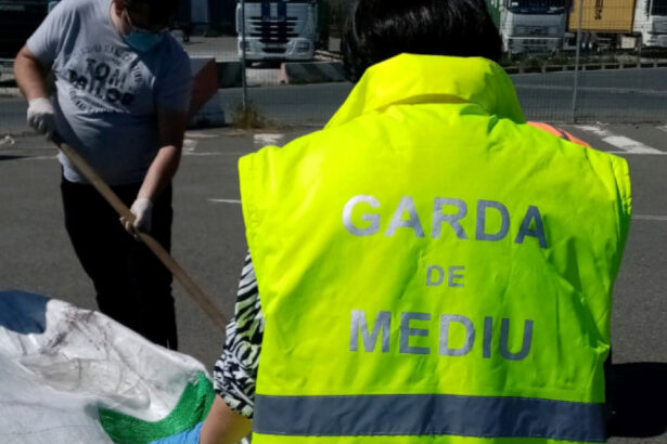 reorganizare la garda de mediu posturile de conducere au scazut la jumatate dar a crescut cu 150 numarul comisarilor de pe teren 689df2b8a8218