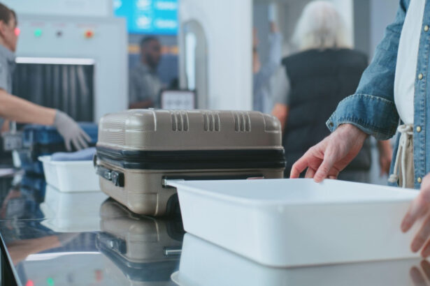 restrictia privind lichidele in bagaje de mana ar putea fi ridicata in ue aeroporturile din romania pregatite pentru noile reguli 689425b643baf