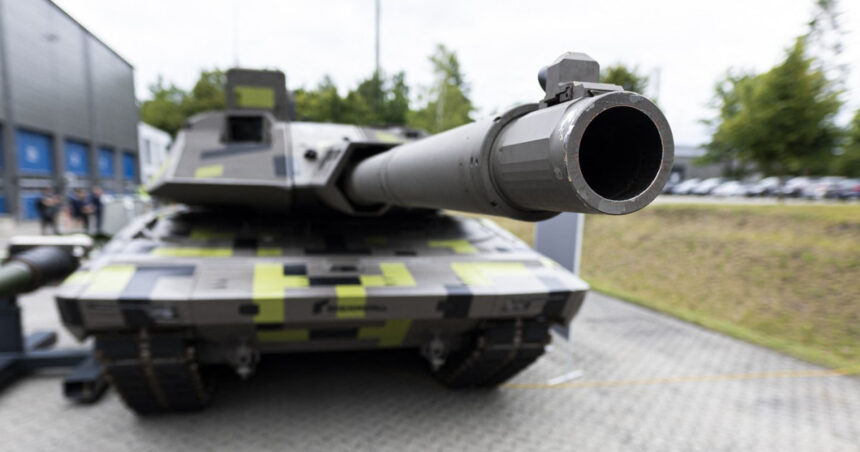 Șeful celui mai mare producător german de arme afirmă că prețurile tancurilor și armamentului vor scădea în contextul înarmării Europei 1 seful celui mai mare producator german de arme spune ca preturile tancurilor si armamentului vor scadea in timp ce europa se inarmeaza 689c69fab2ef2