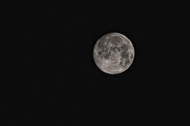 Șeful NASA confirmă - SUA instalează un reactor nuclear pe Lună 1 seful nasa confirma sua pun un reactor nuclear pe luna video 689267b7e35f3