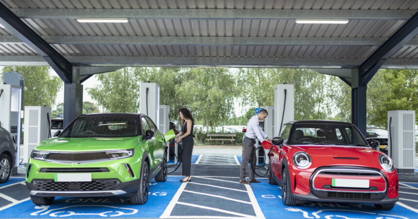 Mașinile electrice sunt în pericol pe timp de caniculă? Specialiștii auto: „Pot apărea limitări temporare de performanță” 1 sunt in pericol masinile electrice pe timp de canicula specialistii auto pot aparea limitari temporare de performanta 6896f547d1262