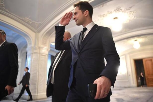 surpriza sebastian burduja consilier la bolojan 689380fe9f6b8