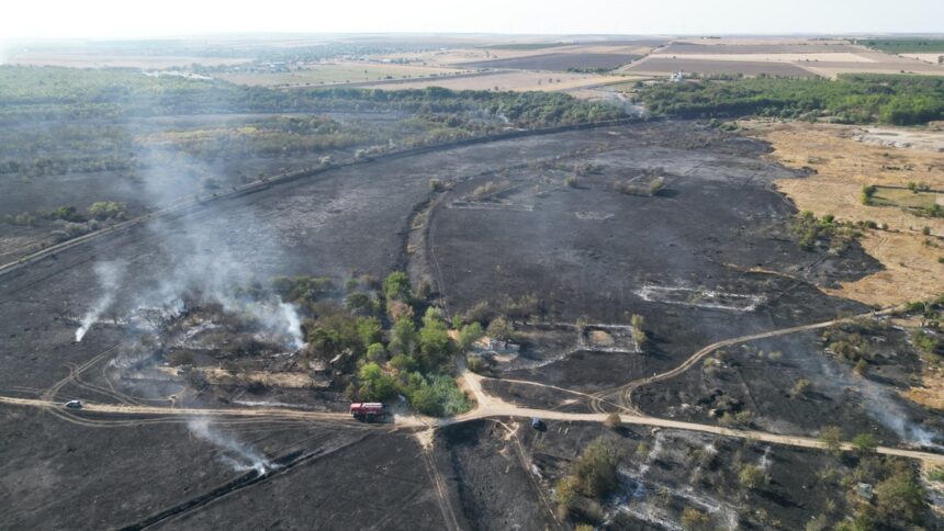Tragedie: Un bătrân a fost găsit carbonizat sub dărâmături în urma incendiului din Medgidia 1 tragedie un batran a fost gasit carbonizat sub daramaturi in urma incendiului din medgidia 68a2016d5824d