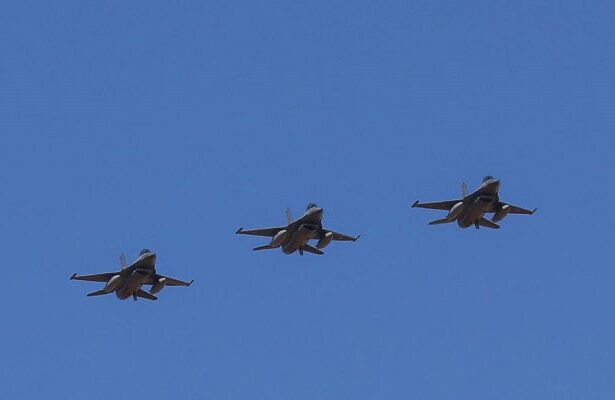 trei aeronave f 16 vor intra in dotarea escadrilei de la baza mihail kogalniceanu 68b190b6818c4