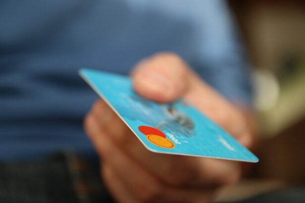ultima ora firmele nou infiintate vor trebui sa isi deschida cont la banca in termen de 30 de zile toti comerciantii vor accepta plata cu cardul bancile vor monta pos uri in maxim 30 de zile de la s 689dfed031e80