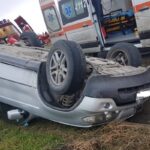 Un autoturism cu 4 persoane la bord s-a răsturnat pe DN22A, în apropiere de Sibioara. 3 un autoturism in care se aflau 4 persoane s a rasturnat pe dn22a in apropiere de sibioara 68a18d5db02ec