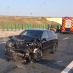 un autoturism s a izbit de parapete pe autostrada soarelui la iesire din cernavoda 68ac1d00b5116