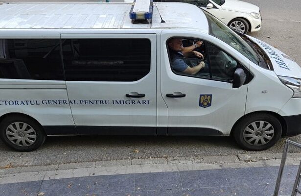 un egiptean care muncea fara forme legale la navodari depistat de politistii constanteni 68a6ef766b310