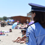 Un individ suspectat de furt de pe plajă, plasat sub control judiciar. Detalii despre bunurile sustrase. 3 un individ suspectat ca ar fi furat de pe plaja pus sub control judiciar vezi aici bunurile sustrase 68a9bd0db89d6