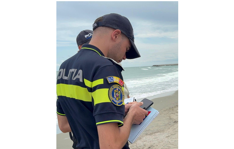 Vânzătorii de porumb și gogoși de pe plaja din Eforie, amendați de polițiști 1 vanzatorii de porumb si gogosi de pe plaja din eforie sanctionati de politisti 68b2dea9ade3f