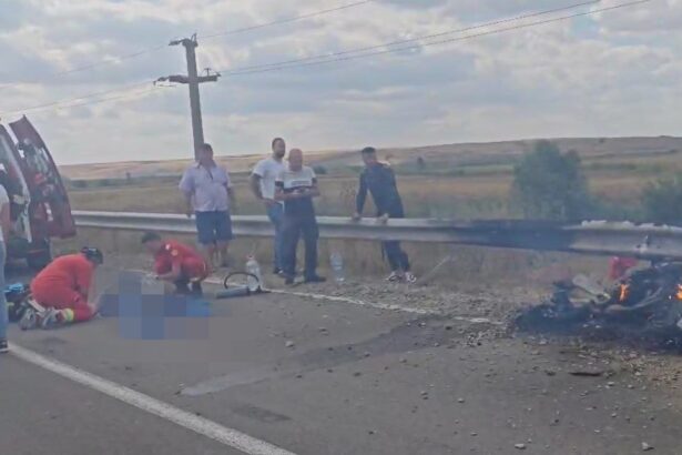 video cum s a intamplat accidentul de pe dj 223 intre cele doua motociclete 68ab1c4a9aa4e