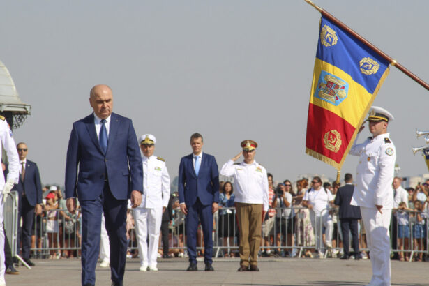 video ilie bolojan huiduit la constanta inaintea discursului de ziua marinei sa trecem peste aceasta perioada dificila 689eefeb7f41c