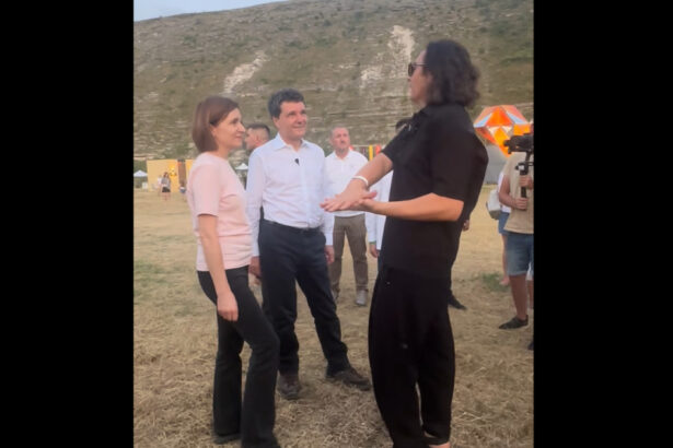 video nicusor dan a participat alaturi de maia sandu la festivalul lupilor din republica moldova 689838b797d49