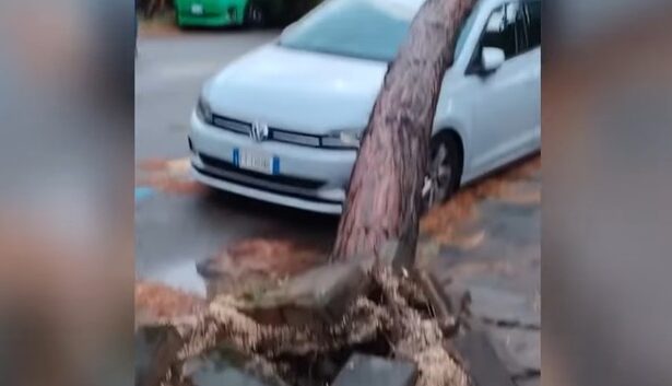 video o furtuna violenta a lovit rimini 68ac19977d6aa