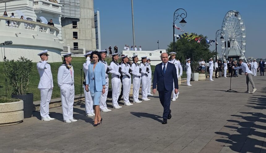 video premierul ilie bolojan huiduit la constanta de ziua marinei ce mesaj le a transmis constantenilor 689ef17e78f83