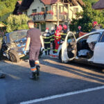 videofoto accident grav pe valea oltului un copil de 3 ani a murit sase persoane au ajuns la spital traficul este complet blocat 68aeb049d6316